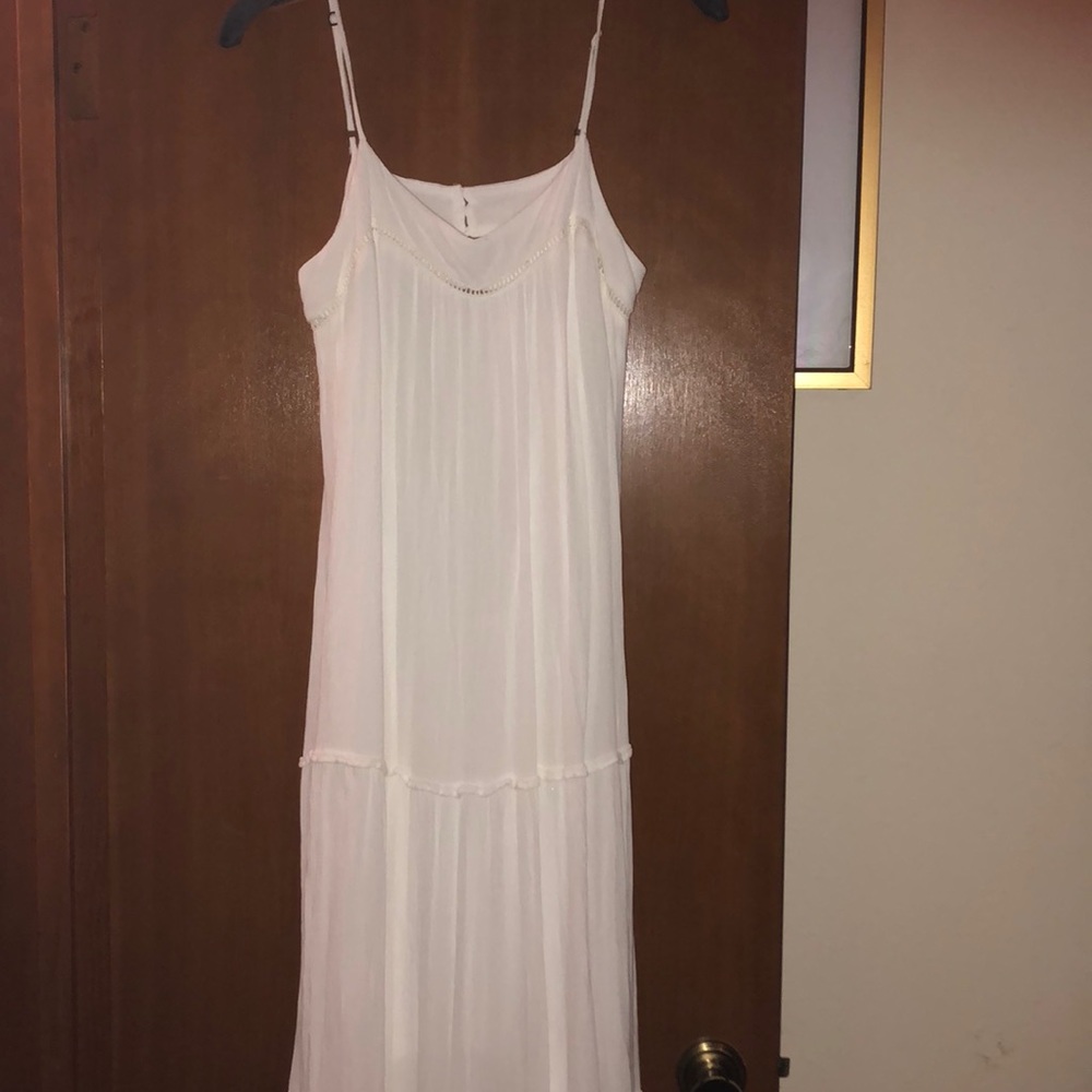 White maxi dress